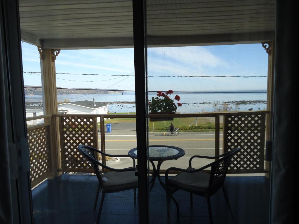 Hôtel-Motel Baie-Ste-Catherine Extérieur photo